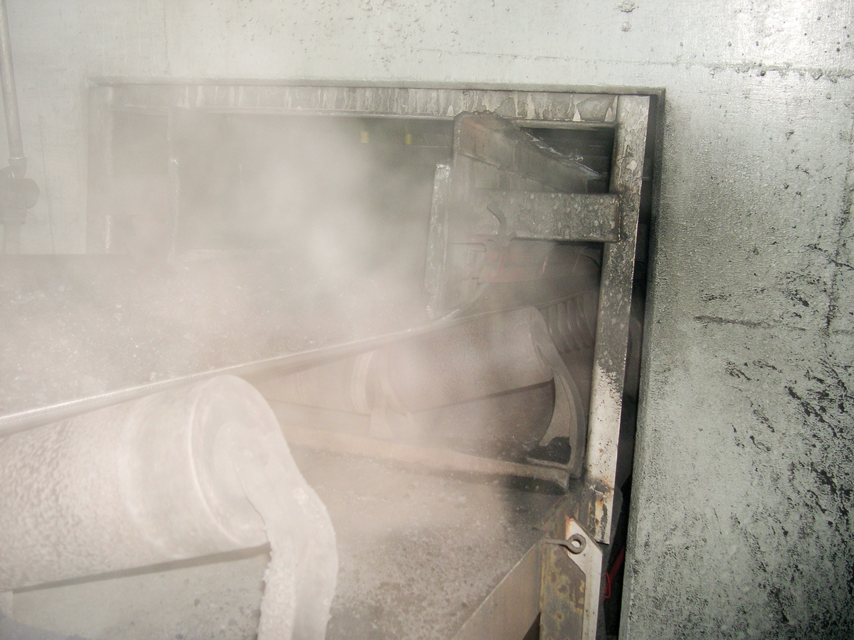 conveyor dust control must be achieved in order to run a clean, safe, and productive operation