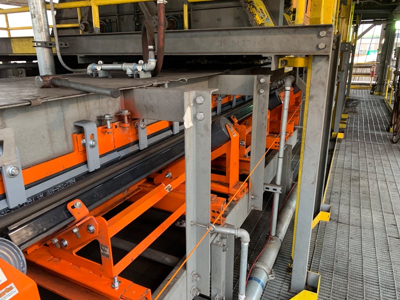 Proper belt support and sealing is fundamental to the success of the conveyor belt