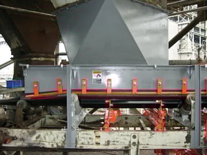 transferpointtransitionzonetailboxsealingapronsealbeltsupportimpactcradletroughingidlers